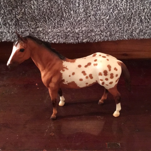 Breyer Other - Spotted Brown and White Horse Figurine